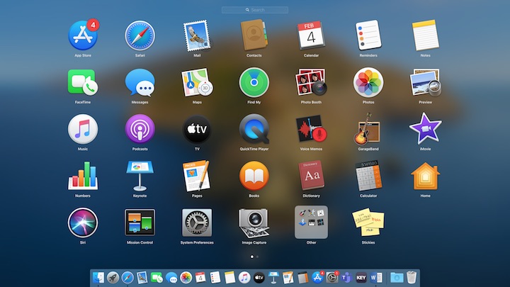 Każdy komputer oferuje pełen pakiet przydatnego oprogramowania prosto z pudełka. - Skąd się biorą wyznawcy Apple? - dokument - 2021-11-09