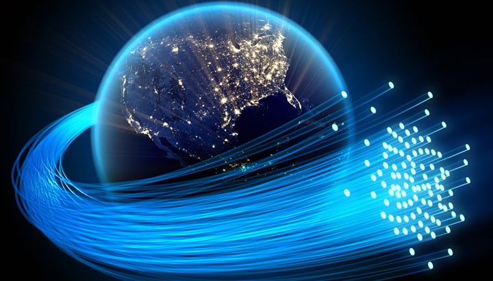 Coraz więcej Polaków znajduje się w zasięgu światłowodów. - Internet światłowód - ranking i porównanie ofert. Grudzień 2025 - dokument - 2025-12-02