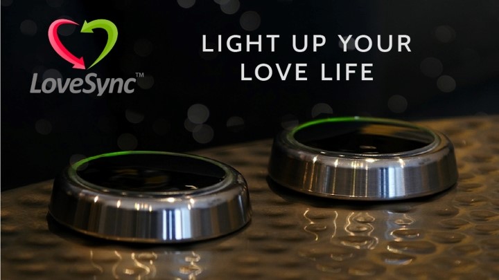 „Rozpal swoje życie intymne” – tak brzmi slogan przycisku LoveSync. - Czy wszystko musi być smart? Oto najdziwniejsze akcesoria na rynku - dokument - 2020-04-10