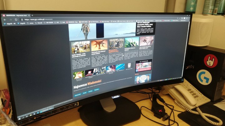 Trzeba pamiętać, że dla monitorów ultrapanoramicznych potrzeba sporo miejsca na biurku. - Prezent na święta 2019 - sprzęt gamingowy - dokument - 2019-12-20