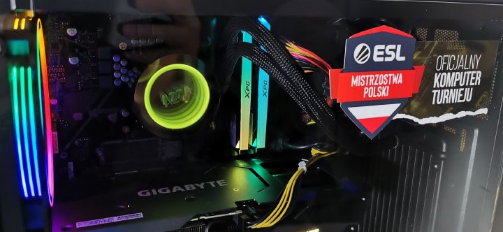 Chcesz zafundować widzom stream w dobrej jakości? Lepiej kup mocny sprzęt. - Na jakich ustawieniach grają pro-gracze? - dokument - 2021-04-30