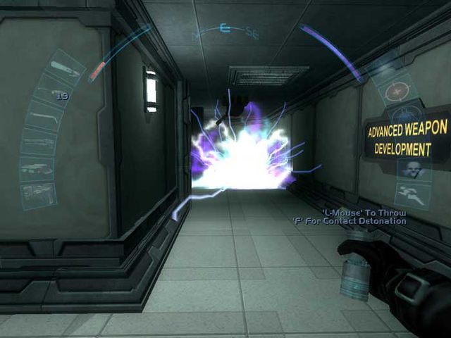 Deus Ex i pierwsze granaty EMP. - 2016-01-09