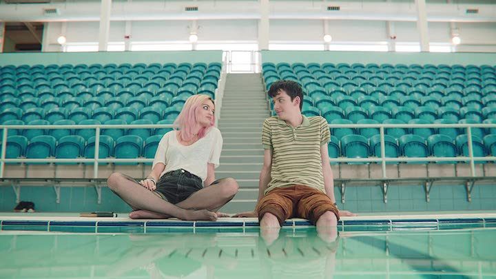 W Sex Education tradycyjne uczuciowe rozterki są ważniejsze niż seksualna edukacja. - Bez twórcy Kevina samego w domu Netflix nie miałby Sex Education - dokument - 2020-04-08