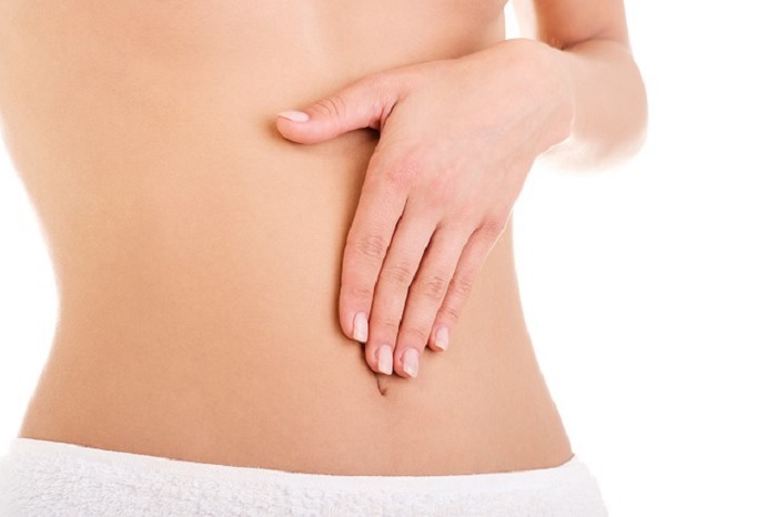 Na portalu ScienceDirect pojawił się artykuł „Environmental exposure to microplastics: An overview on possible human health effects”, w którym możemy przeczytać, że długi kontakt z drobinami może wywoływać stany zapalne, a nawet zwiększać ryzyko zachorowania na raka. Jak na razie są to tylko przypuszczenia. - Czemu mikroplastik to także Twój problem - dokument - 2021-12-27