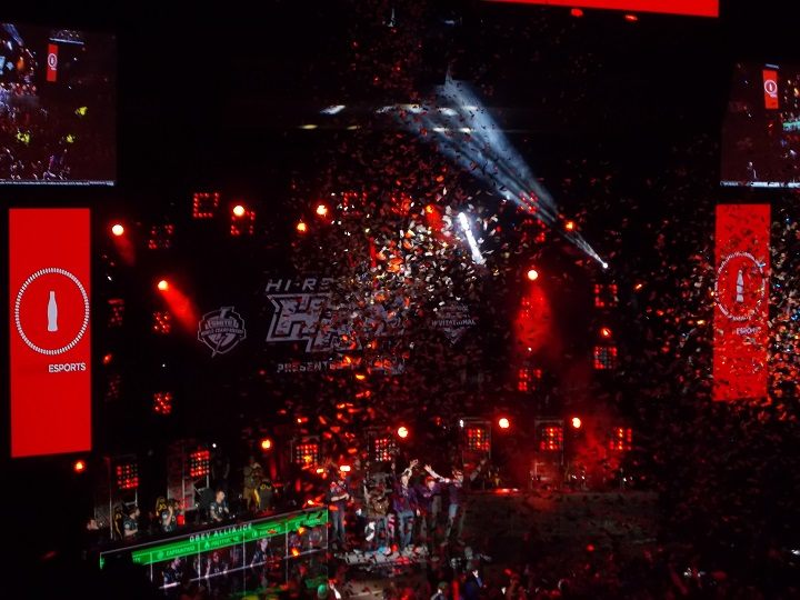 Choć większość widowni trzymała kciuki za Obey Alliance, zwycięstwo NRG Esports także fetowano w naprawdę hucznym stylu. - 2017-01-11