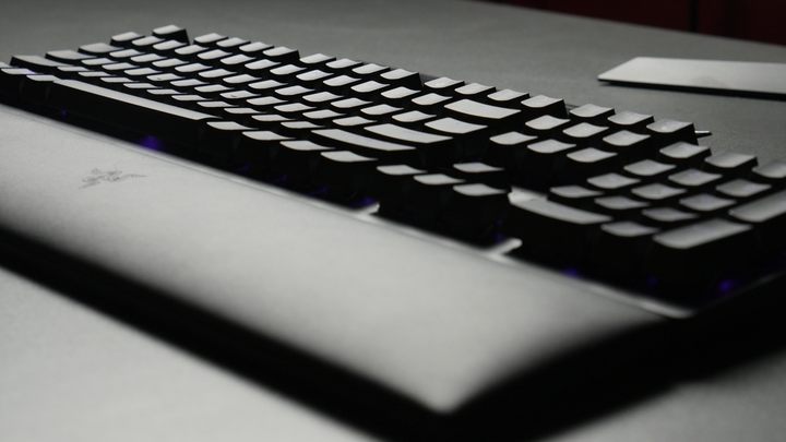 &nbsp; - Czego nie dasz rady zrobić w szybkiej strzelance bez gamingowego sprzętu? Wygrać - dokument - 2022-03-30