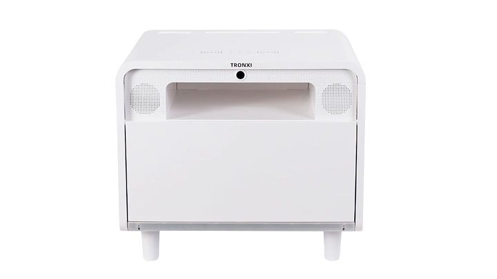 Naładuje telefon, odtworzy muzykę, oświetli drogę do łózka. - Co można znaleźć w chińskim superdomu z TikToka? - dokument - 2022-05-20