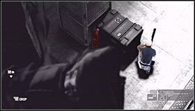 Zaczekaj na pierwszą grupkę przeciwników, którym najlepiej byłoby podrzucić zwykły granat #1 - Laboratoria White Box (5) | Opis przejścia - Tom Clancys Splinter Cell: Conviction - poradnik do gry