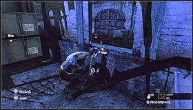 Nie przejmuj się tym, że budynek zostanie częściowo zniszczony, bo nic tu nie grozi - Zbiornik przy Michigan Ave. (4) | Opis przejścia - Tom Clancys Splinter Cell: Conviction - poradnik do gry