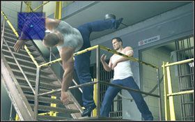 Po wyjściu po schodach zostanie Ci do pokonania już tylko ostatni korytarz, z którego niespodziewanie zostaniesz zaatakowany przez jednostkę specjalną #1 - - Chapter 4 | Opis przejścia Prison Break The Conspiracy - Prison Break: The Conspiracy - poradnik do gry