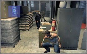 Uchwyć się rury, podciągnij nogi i przejdź pod stanowisko ze szlifierką #1 - - Chapter 5 (1) | Opis przejścia Prison Break The Conspiracy - Prison Break: The Conspiracy - poradnik do gry