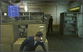 Podejrzyj przez drzwi wnętrze - po chwili strażnik się odwróci, możesz przejść przez drzwi - - Chapter 5 (2) | Opis przejścia Prison Break The Conspiracy - Prison Break: The Conspiracy - poradnik do gry