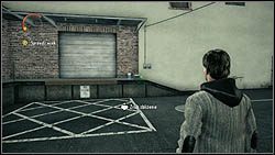 Następny termos znajdziesz na tyłach posterunku, na rampie załadunkowej koło radia - Alan Wake: Termosy odc. 2, Opętany - lokacje, znajdźki - Alan Wake - poradnik do gry