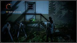 Pierwszą audycję w trzecim odcinku wysłuchasz za pomocą radia, które znajdziesz na ganku jednego z domów, w drodze do samochodu, po pobycie u Rose - Alan Wake: Audycje radiowe - lokacje, znajdźki - Alan Wake - poradnik do gry