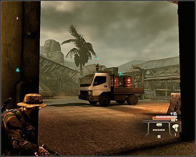 Bardziej niebezpieczny wariant zakłada z kolei przedostanie się do południowego hangaru (M2, 15), co może być uzasadnione chęcią wykonania kolejnego pobocznego zadania - Al-Samad Airfield - Opis przejścia (2) | Arabia | Alpha Protocol - Alpha Protocol - poradnik do gry