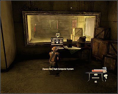 Z wykonaniem tego pobocznego zadania warto wstrzymać się do momentu zabezpieczenia całego parteru - Al-Samad Airfield - Opis przejścia (3) | Arabia | Alpha Protocol - Alpha Protocol - poradnik do gry