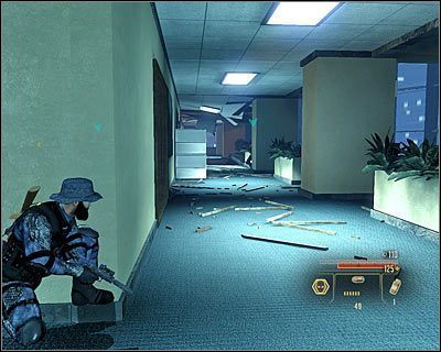 Eksplorację pierwszego piętra rozpoczniesz oczywiście w windzie (M8B, 1) - Surkov - Opis przejścia (1) | Moskwa | Alpha Protocol - Alpha Protocol - poradnik do gry
