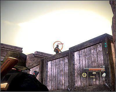 Po dotarciu do nowej lokacji (M12, 8) w pierwszej kolejności zajmij się zlikwidowaniem przeciwnika patrolującego teren na górze (screen) - Ruins - Opis przejścia (1) | Rzym | Alpha Protocol - Alpha Protocol - poradnik do gry