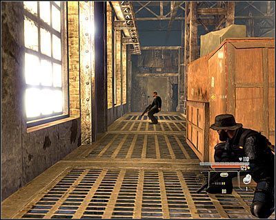 Po zakończonych walkach dobrze byłoby rozejrzeć się po okolicy - Delivery at Warehouse - Opis przejścia | Rzym | Alpha Protocol - Alpha Protocol - poradnik do gry