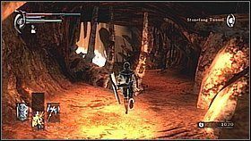 Na końcu najpierw skręcamy w lewo po przedmioty (Hands of God ) - na drodze do niego czekają kolejne trzy czerwie - Demons Souls: Armor Spider Archstone - Prawy korytarz - solucja, opis przejścia - Demons Souls - poradnik do gry