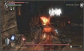 Wchodzimy do pomieszczenia i biegniemy na Flamelurkera - Demons Souls: Flamelurker - solucja, opis przejścia - Demons Souls - poradnik do gry