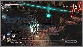 Niżej czekają nas takie same atrakcje - staramy się sprawnie i szybko rozwalać rumowiska, ukrywając się przed wrogiem - Demons Souls: Flamelurker Archstone - solucja, opis przejścia - Demons Souls - poradnik do gry