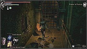 Idziemy w przeciwną stronę - po drugiej części bloku są dwie cele - Demons Souls: Tower of Latria (2) - solucja, opis przejścia - Demons Souls - poradnik do gry