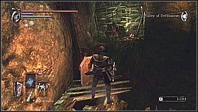 Wracamy do robaków i zejścia - piętro niżej urzęduje sprzedawczyni, a na samym dole trafimy na szczury - Demons Souls: Valley od Defilement - solucja, opis przejścia - Demons Souls - poradnik do gry