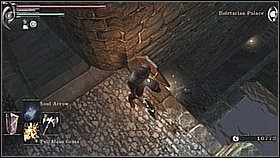 Schodzimy na dół schodami - za zakrętem trafimy na zabójcę - Demons Souls: Tower Knight Archstone (1) - solucja, opis przejścia - Demons Souls - poradnik do gry