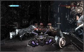 Po chwili znów wlecisz do korytarza [1], który kończy się w wielkiej komnacie, gdzie pojawi się statek Autobotów - - Część 2 - Przewaga w wojnie (1) - Opis przejścia - Transformers: Wojna o Cybertron - poradnik do gry