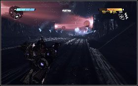 Wkrótce dotrzesz do bardzo wolno obracającego się wiatraka, który dostarczy się wprost pod metalową bramę [1] - - Część 3 - Zniszczenie Iacon (1) - Opis przejścia - Transformers: Wojna o Cybertron - poradnik do gry