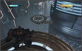 Przejdź kawałek dalej i wskocz na kolejną, obracającą się platformę [1], po czym przeskocz na następną [2] - - Część 6 - Obrona Iacon (2) - Opis przejścia - Transformers: Wojna o Cybertron - poradnik do gry