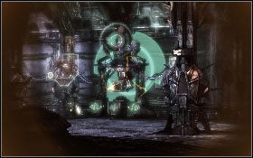 W okolicznych wnękach znajdziesz sporo broni oraz apteczek - - Część 7 - Ucieczka z więzienia Kaon (3) - Opis przejścia - Transformers: Wojna o Cybertron - poradnik do gry