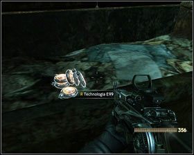 Na rozstaju dróg skręcamy w prawo, podnosimy dodatkową amunicje i wracamy z powrotem - - Dzielnica Robotnicza (9) | Opis przejścia Singularity - Singularity - poradnik do gry