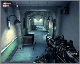 Na lewo od otwartych drzwi znajdziemy skrzynię z E99 [1] - - Ośrodek badawczy 1950 (1) | Opis przejścia Singularity - Singularity - poradnik do gry