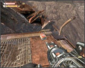 Naszym zadaniem jest jak najszybsze zniszczenie, pojawiających się na różnych częściach ciała pająka, pomarańczowych pęcherzy [1] - - Pojedynek na pociągu | Opis przejścia Singularity - Singularity - poradnik do gry