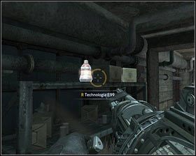 Po odzyskaniu przytomności, wysłuchujemy tego co ma od powiedzenia profesor i dokładnie przeszukujemy pomieszczenie [1] - - Kompleks przetwórczy (1) | Opis przejścia Singularity - Singularity - poradnik do gry