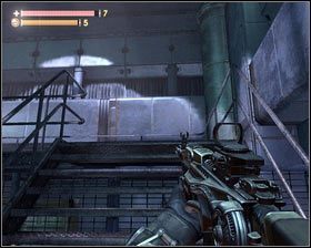 Zabijamy je szybko [1], a następnie wbiegamy schodami na górę [2] - - Laboratoria osobliwości (2) | Opis przejścia Singularity - Singularity - poradnik do gry