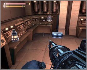 Korytarz za nimi zaprowadzi na do pomieszczenia pełnego wojska [1] - - Laboratoria osobliwości (3) | Opis przejścia Singularity - Singularity - poradnik do gry