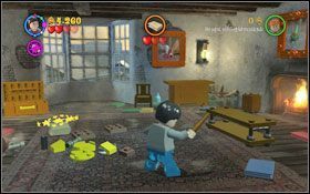 Ponownie podejdź do przechylonego obrazu obok łóżka - tym razem drugi czarodziej przejdzie na drugi obraz - Wieści z Azkabanu | Opis przejścia - Rok 3 | LEGO Harry Potter Lata 1-4 - LEGO Harry Potter Lata 1-4 - poradnik do gry