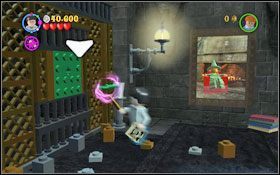 Poskładaj klocki tworząc wiolonczelę (WL ) #1 i zacznij na niej grać (WL ) - czarodziej odrzuci Ci klucz, użyj go na drzwiach #2 - Koniec psot | Opis przejścia - Rok 3 | LEGO Harry Potter Lata 1-4 - LEGO Harry Potter Lata 1-4 - poradnik do gry