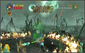 Napij się eliksiru siły i pociągnij za łańcuch przy bramie #1 - Puchar świata w quidditchu | Opis przejścia - Rok 4 | LEGO Harry Potter Lata 1-4 - LEGO Harry Potter Lata 1-4 - poradnik do gry