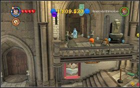 Rozpoczynasz w pokoju wspólnym Gryffindoru (M2 - Zamek Hogwart #13 | Opis przejścia - Rok 4 | LEGO Harry Potter Lata 1-4 - LEGO Harry Potter Lata 1-4 - poradnik do gry