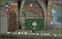 Madame Malkin: W łazience, na szafce po lewej znajdziesz blokadę - zdejmij ją zaklęciem (RD ) - Wyjście z lochu | Bonusy - Rok 1 | LEGO Harry Potter Lata 1-4 - LEGO Harry Potter Lata 1-4 - poradnik do gry