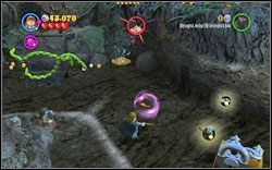 Gryffindor (czerwony): Po wydrążeniu dziury w jeziorku, wrzuć wszystkie sześć ryb przy pomocy (WL ) do wody - Zakazany Las | Bonusy - Rok 1 | LEGO Harry Potter Lata 1-4 - LEGO Harry Potter Lata 1-4 - poradnik do gry