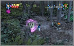 Slytherin (zielony): W etapie znajdziesz dziesięć brązowych grzybów, nie sposób je przegapić - Śladem pająków | Bonusy - Rok 2 | LEGO Harry Potter Lata 1-4 - LEGO Harry Potter Lata 1-4 - poradnik do gry