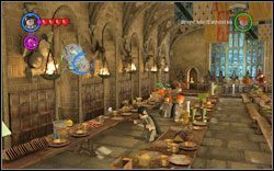 Po lewej stronie pomieszczenia, uczeń znajduje się w pajęczynie - 3. Wielka Sala | Bonusy - Hogwart | LEGO Harry Potter Lata 1-4 - LEGO Harry Potter Lata 1-4 - poradnik do gry