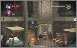 (zegar ) otwórz ogromną skrzynię przy jednym z łóżek i wskocz do środka - 16. Dormitorium Gryffindoru | Bonusy - Hogwart | LEGO Harry Potter Lata 1-4 - LEGO Harry Potter Lata 1-4 - poradnik do gry