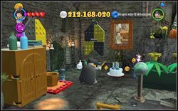 Gruby Mnich: Użyj magii na obrazie po lewej, a następnie dwukrotnie również użyj magii na cieście - 18. Pokój wspólny Hufflepuffu | Bonusy - Hogwart | LEGO Harry Potter Lata 1-4 - LEGO Harry Potter Lata 1-4 - poradnik do gry