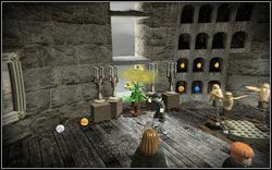 Hermoina (Hogwart): (zegar ) na drugim piętrze użyj zwykłej magii na zielonej roślinie, a następnie napraw gramofon (WL ) - 35. Sowiarnia | Bonusy - Hogwart | LEGO Harry Potter Lata 1-4 - LEGO Harry Potter Lata 1-4 - poradnik do gry